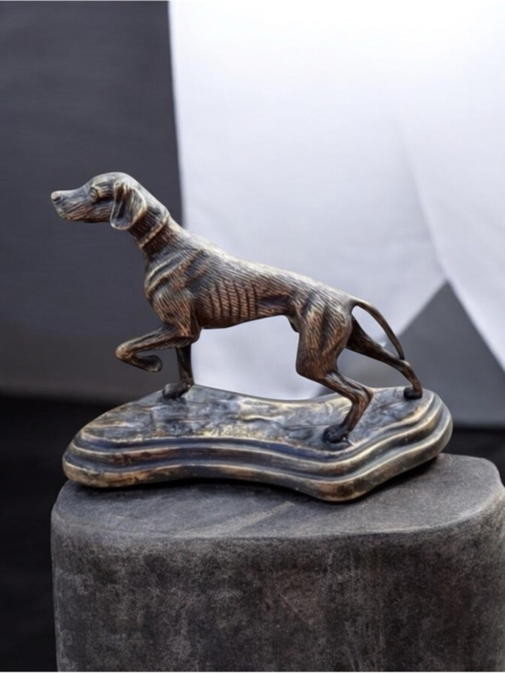 Greyhound Pointer dog Sculpture on Metal Base, Brass bronze vintage hunting dog